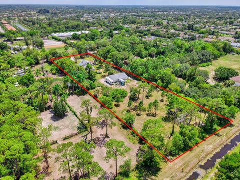 5357 Oldsmobile Dr, Lake Worth, FL 33463