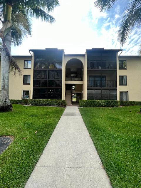 632 Sea Pine Way #A1, Greenacres, FL 33415