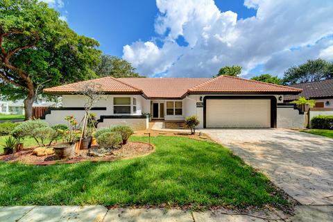 8795 SW 57th St, Cooper City, FL 33328