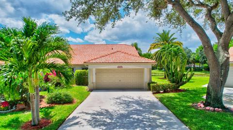 15437 Lake Gardenia Pl, Delray Beach, FL 33484