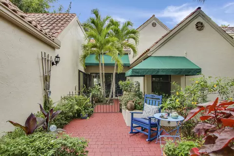 6610 Altura Pl, Boca Raton, FL 33433