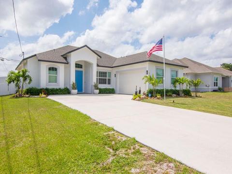 3332 SW Himango St, Port Saint Lucie, FL 34953