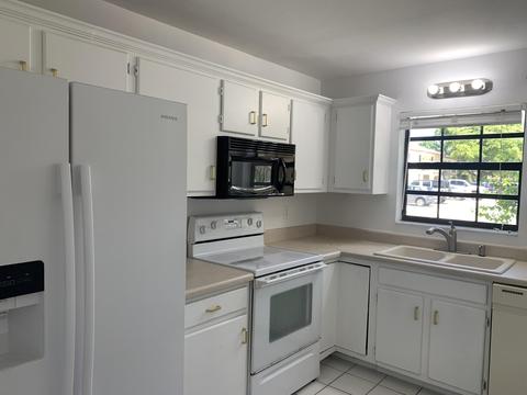 330 Olivewood Pl #119, Boca Raton, FL 33431
