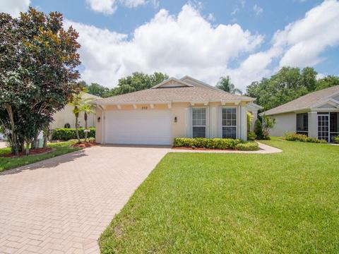 232 SW Lake Forest Way, Port Saint Lucie, FL 34986