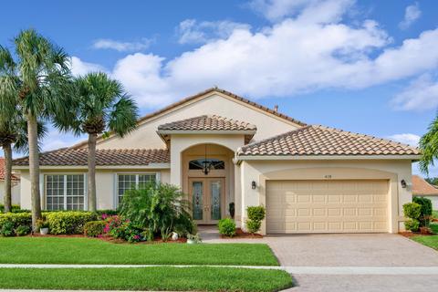 410 NW Aqua Vista Ln, Port Saint Lucie, FL 34986