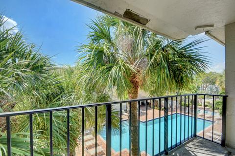 708 Executive Center Dr #37, West Palm Beach, FL 33401
