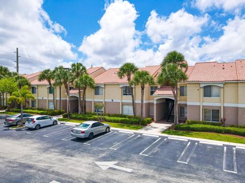 815 W Boynton Beach Blvd #9-104, Boynton Beach, FL 33426
