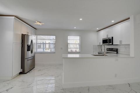 392 Saxony I, Delray Beach, FL 33446