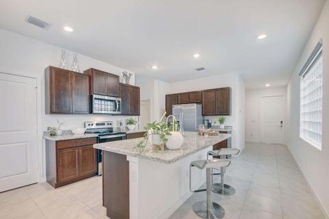 2276 Timber Forest Dr, West Palm Beach, FL 33415