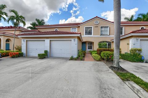 12467 Crystal Pointe Dr #101, Boynton Beach, FL 33437