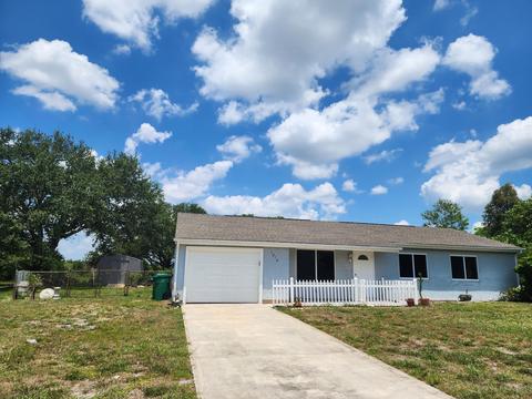 1514 SE Faculty Ct, Port Saint Lucie, FL 34952