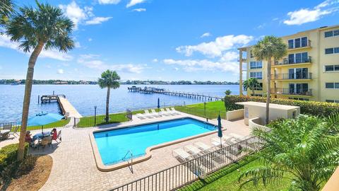 1202 S Lake Dr #204, Lantana, FL 33462