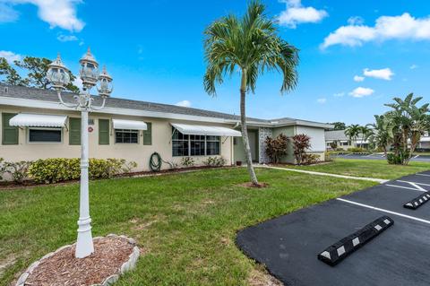 108 Lakes End Dr #C, Fort Pierce, FL 34982