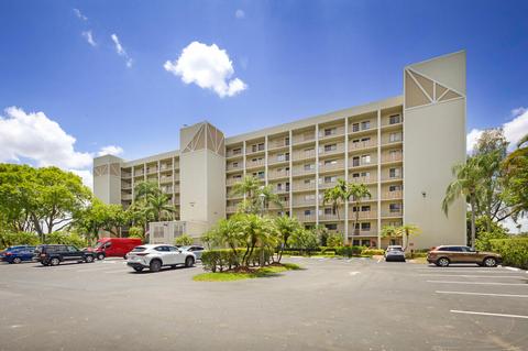 14425 Strathmore Ln #607, Delray Beach, FL 33446