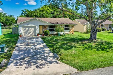 3003 SE Bamboo St, Stuart, FL 34997