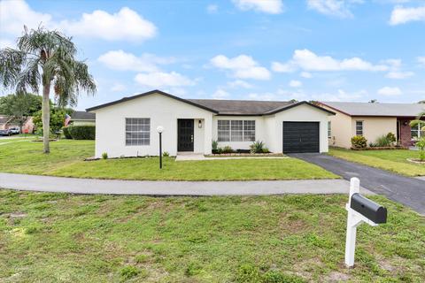 4489 Pine Garden Ln, Lake Worth, FL 33467