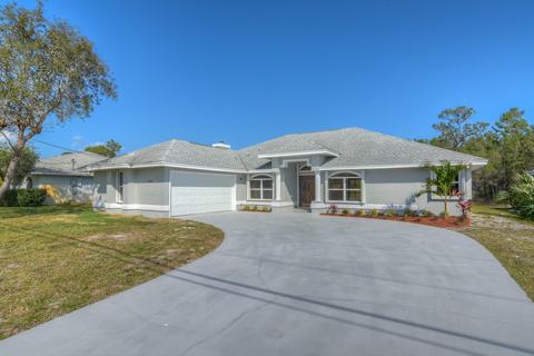 2833 SE Peru St, Port Saint Lucie, FL 34984