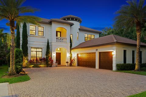205 Gardenia Isles Dr, Palm Beach Gardens, FL 33418