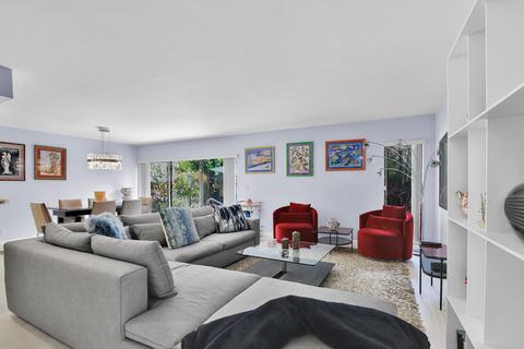 7404 Woodmont Ct, Boca Raton, FL 33434