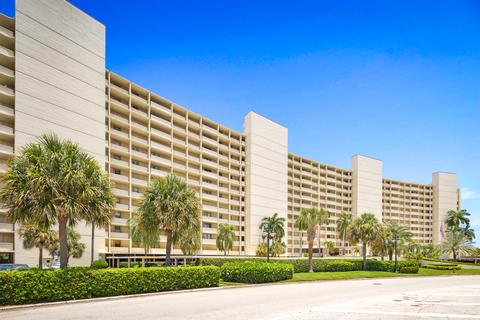 136 Lakeshore Dr #1011, North Palm Beach, FL 33408