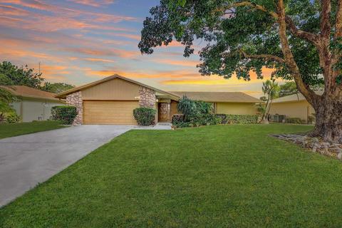 817 NW 23rd Ln, Delray Beach, FL 33445