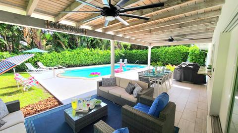 2569 W Edgewater Dr, Palm Beach Gardens, FL 33410
