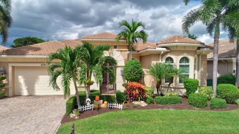 6367 Bellamalfi St, Boca Raton, FL 33496
