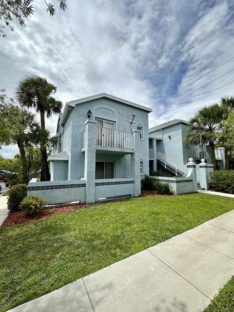 1625 SE Green Acres Cir #Y102, Port Saint Lucie, FL 34952