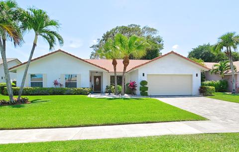 10086 Crosswind Rd, Boca Raton, FL 33498