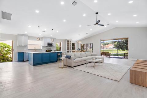 8031 Nadmar Ave, Boca Raton, FL 33434