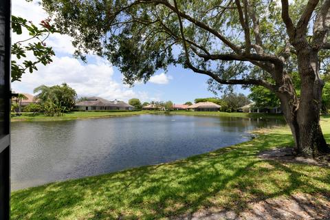 12 Tournament Blvd, Palm Beach Gardens, FL 33418