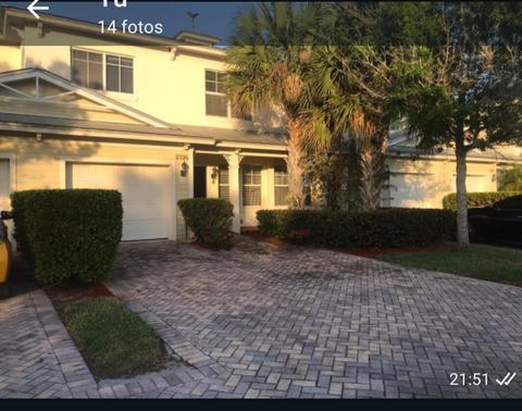 2526 Creekside Dr, Fort Pierce, FL 34981