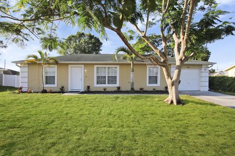 844 SW Canary Ter, Port Saint Lucie, FL 34953