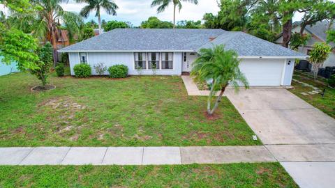 5795 Upland Way, West Palm Beach, FL 33417
