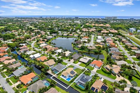 6973 NW 3rd Ave, Boca Raton, FL 33487