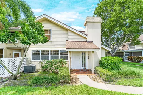 8108 Oakton Ct #8A, Lake Clarke Shores, FL 33406