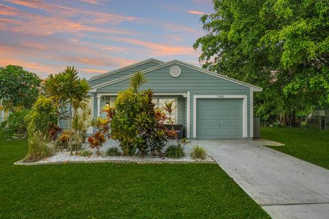 5360 Courtney Cir, Boynton Beach, FL 33472