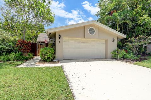 9 Baytree Cir, Boynton Beach, FL 33436