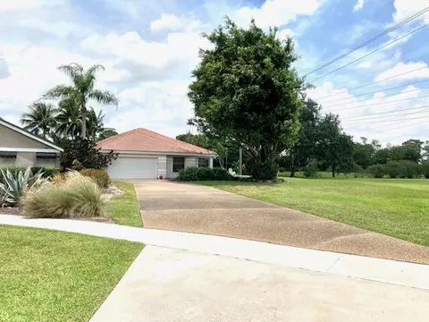 11081 Highland Cir, Boca Raton, FL 33428
