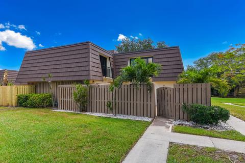 619 6th Ct, Palm Beach Gardens, FL 33410