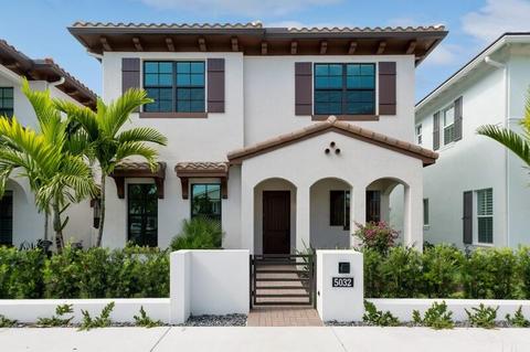 5032 N Grandiflora Rd, Palm Beach Gardens, FL 33418