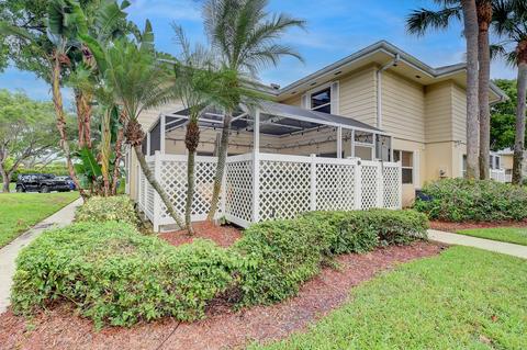 6901 Dryden Ct, Boynton Beach, FL 33436