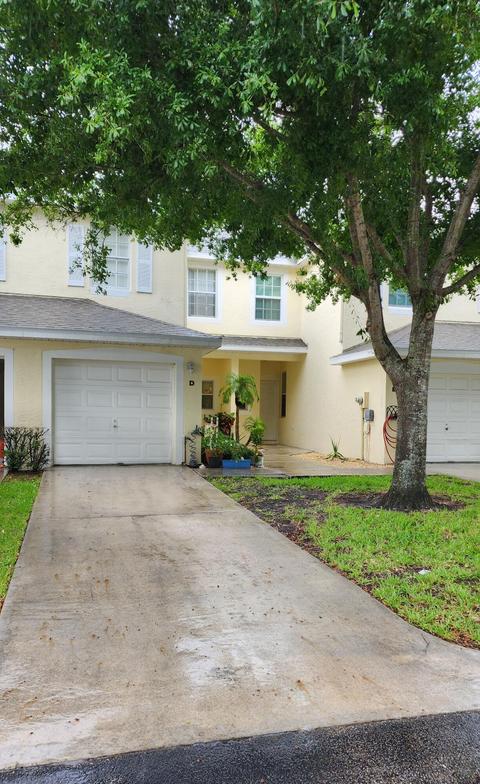 226 Foxtail Dr #D, Greenacres, FL 33415