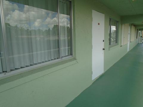 3300 Springdale Blvd #216, Palm Springs, FL 33461
