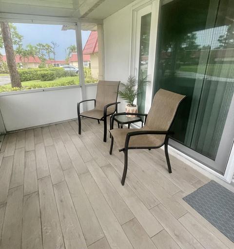 113 Amherst Ln, Lake Worth, FL 33467