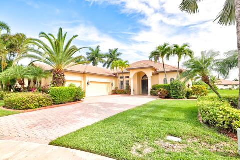 816 SW Saint Julien Ct, Port Saint Lucie, FL 34986