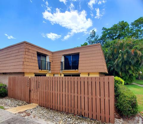 6064 SE Riverboat Dr #726, Stuart, FL 34997
