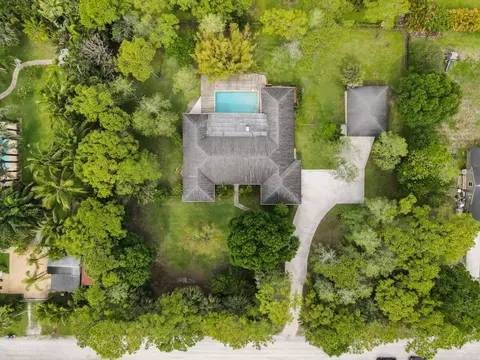 15617 83rd N Way, Palm Beach Gardens, FL 33418