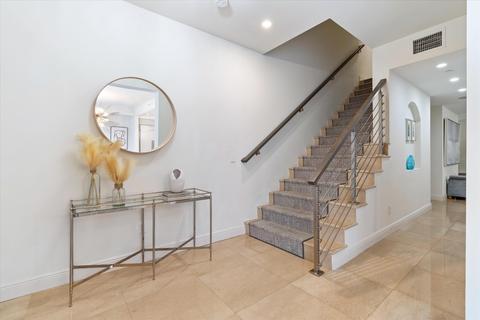 60 SE 7th Ave, Delray Beach, FL 33483
