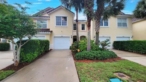 1052 Pinewood Lake Ct, West Palm Beach, FL 33415